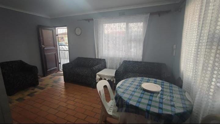  Bedroom Property for Sale in Eastridge Western Cape